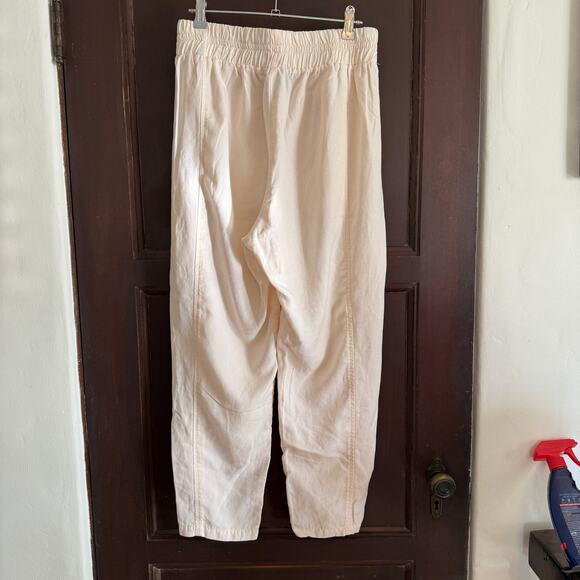 HATCH Ascher Linen Tencel Blend Barrel-style Pull-on Maternity pants 2 / Medium - Picture 2 of 6